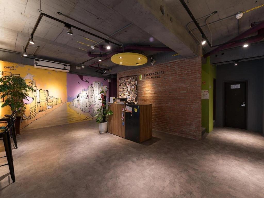 Backpackers Hostel - Ximen Taipei Esterno foto